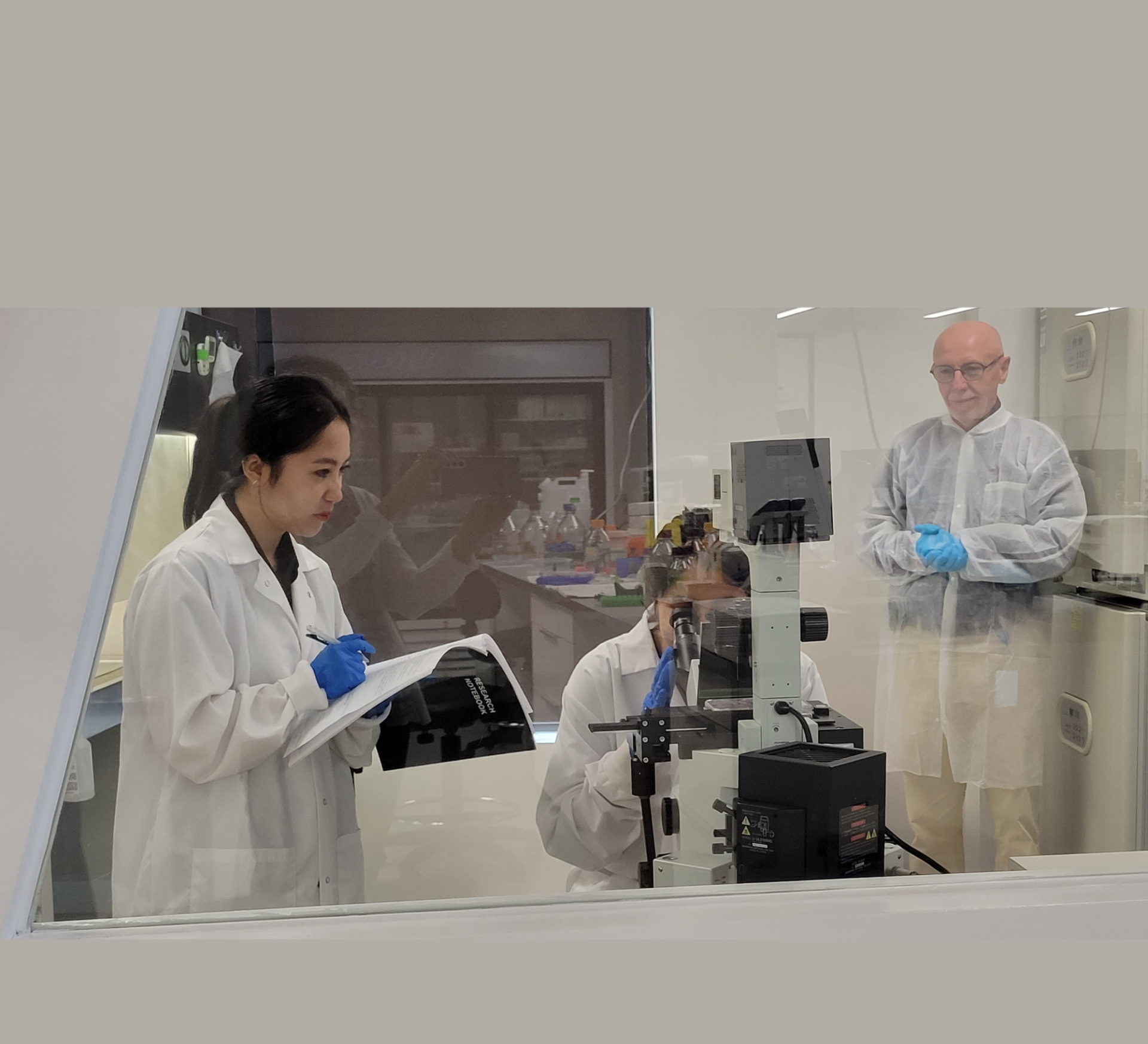 3 people in lab